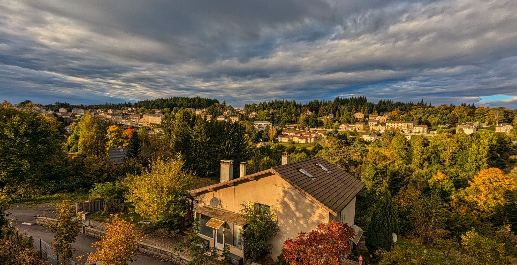 Vue panoramique gite des Vellavi Haute-Loire