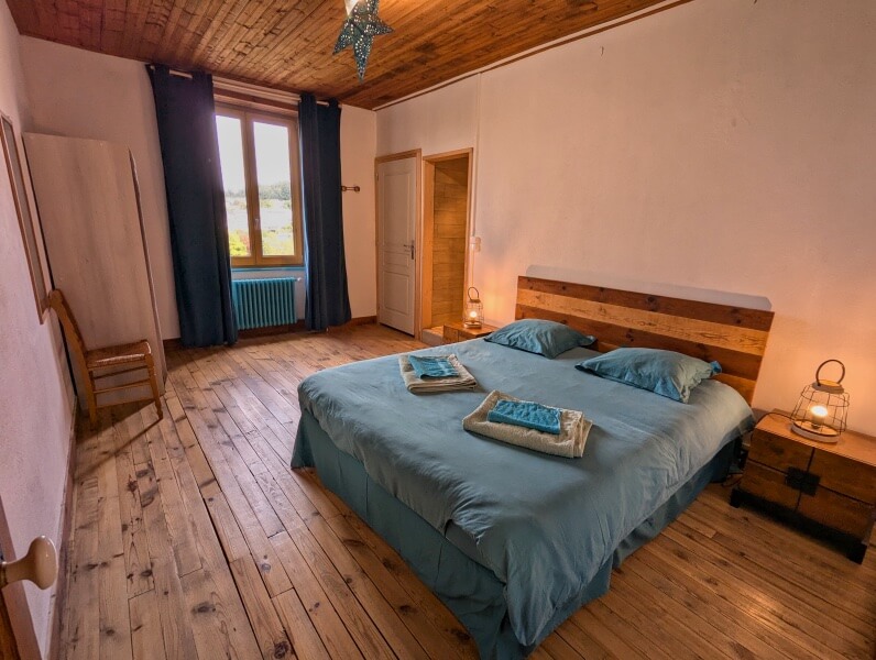 Chambre Cyan gite Auvergne