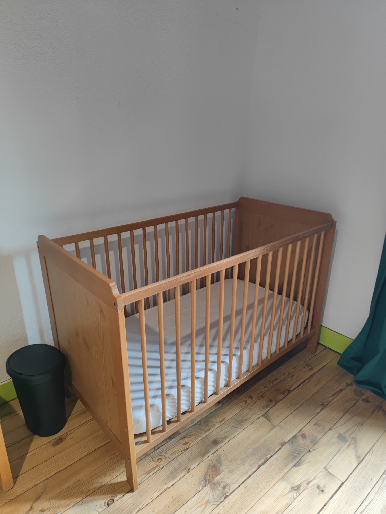 Lit bébé gite Haute-Loire Famille Plus